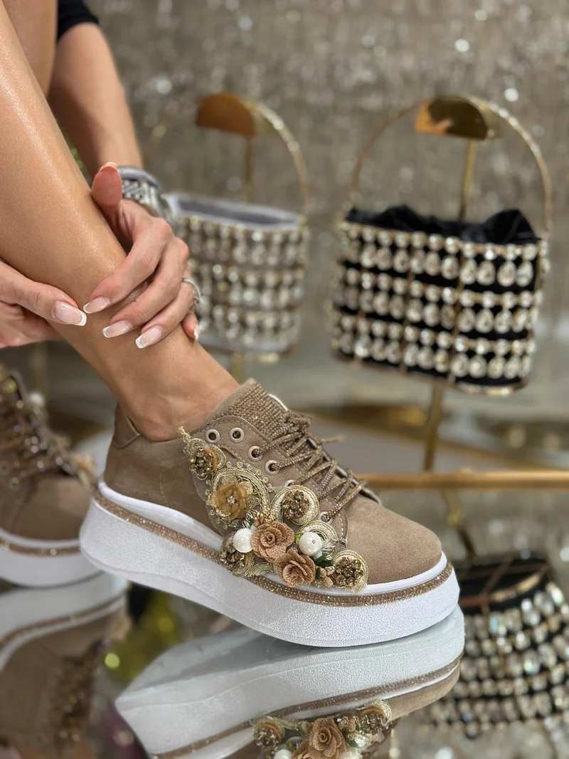 Cristal Customized Sneakers