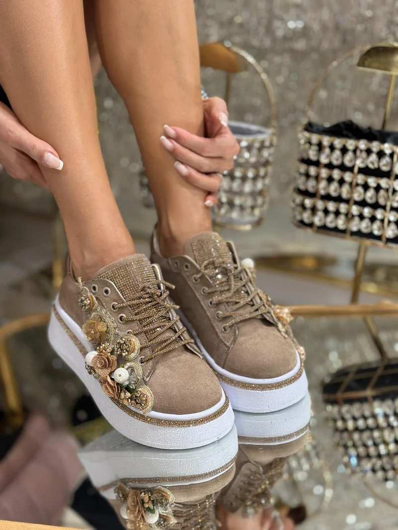 Cristal Customized Sneakers