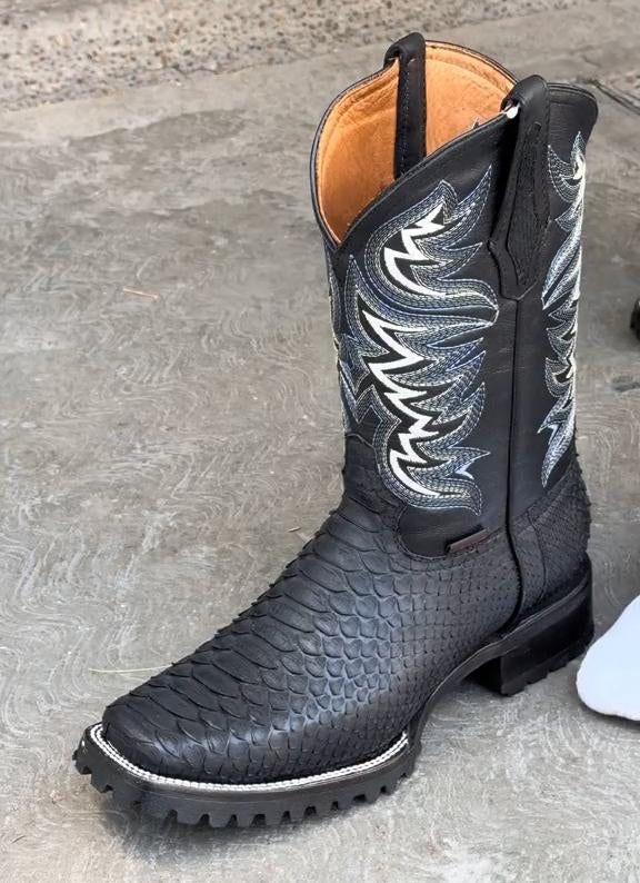 Handmade Embroidered Western Cowboy Boots