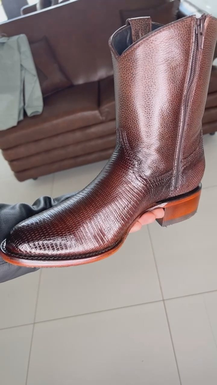 Sculpted Textured Western Cowboy Boots